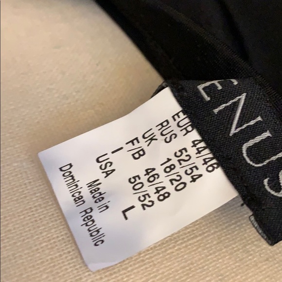 Venus Sexy Black Halter Dress NWOT - Picture 4 of 6